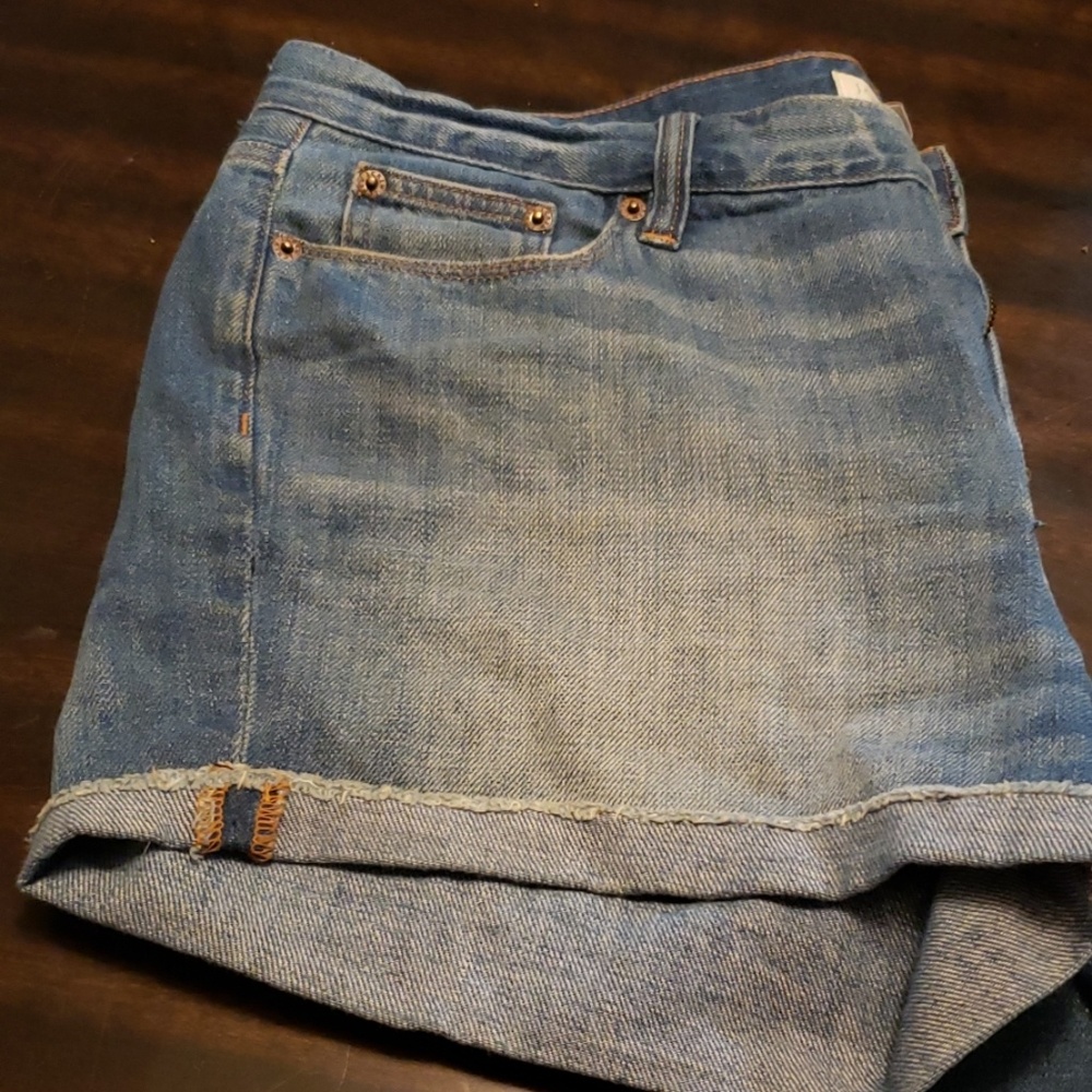 J cree shorts